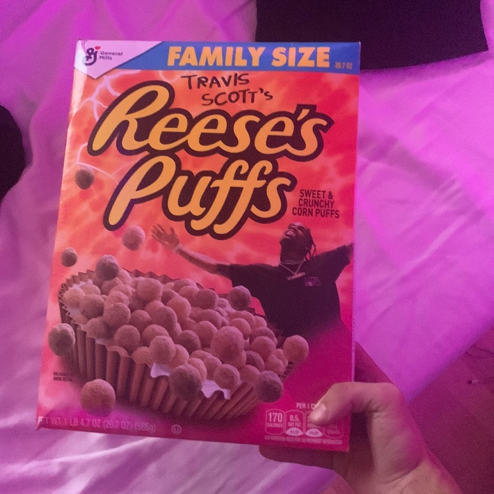 Travis Scott Reeces Puffs